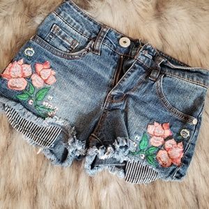 Guess cutoff girls shorts